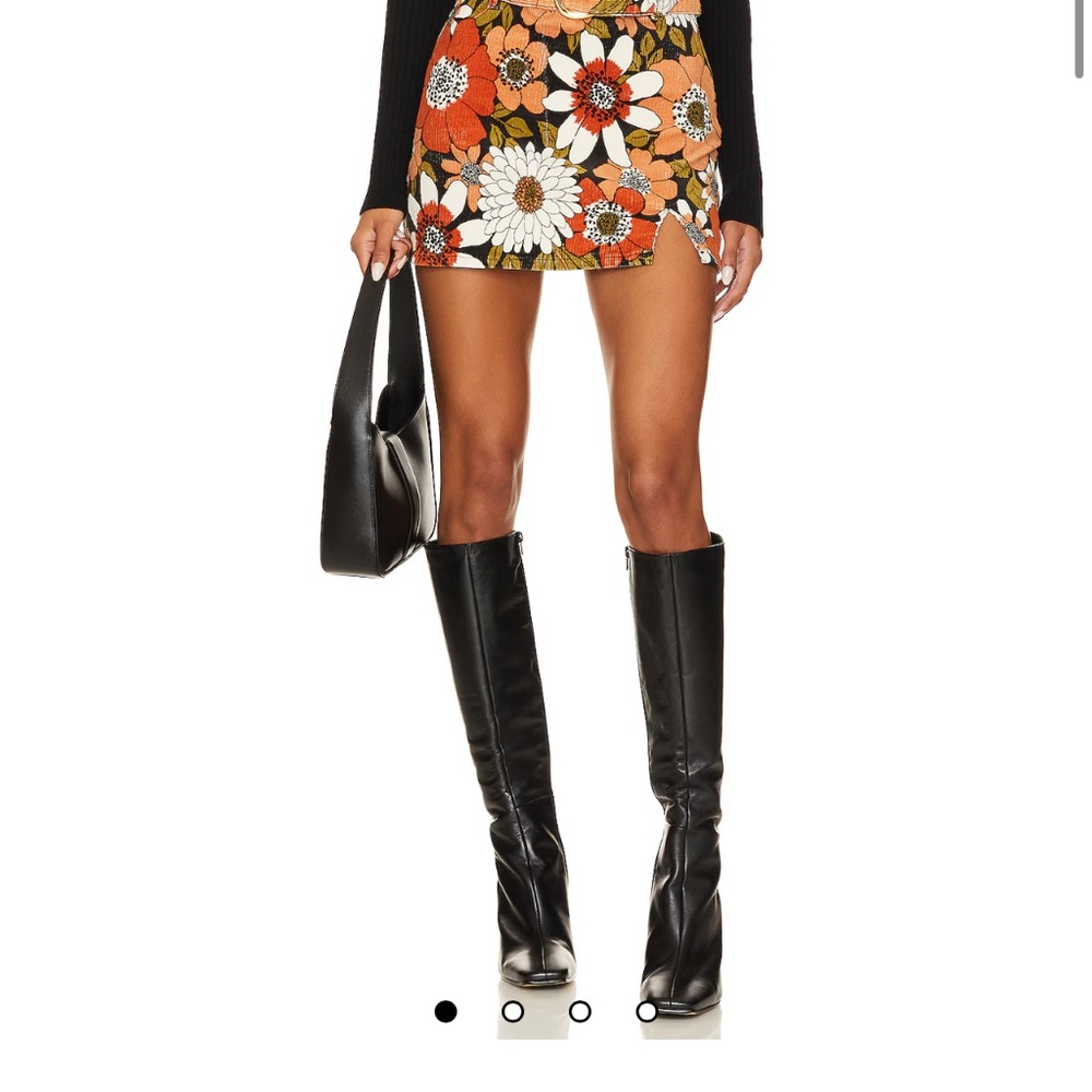 Show me your Mumu Floral Mini Skirt - Orange and White